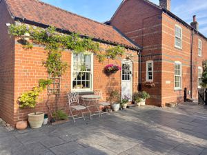 Bridge House- click for photo gallery